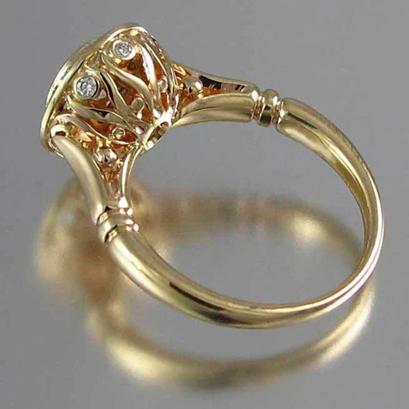 Angie™ - Anillo de Brillo Clásico